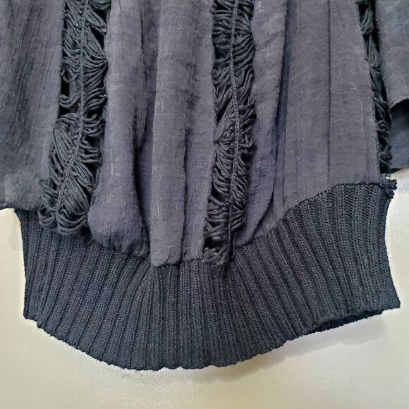 Umgee Peasant Top Womens Size S/M Black Crochet Cut Out Peasant Goth Darkwear - Picture 7 of 10